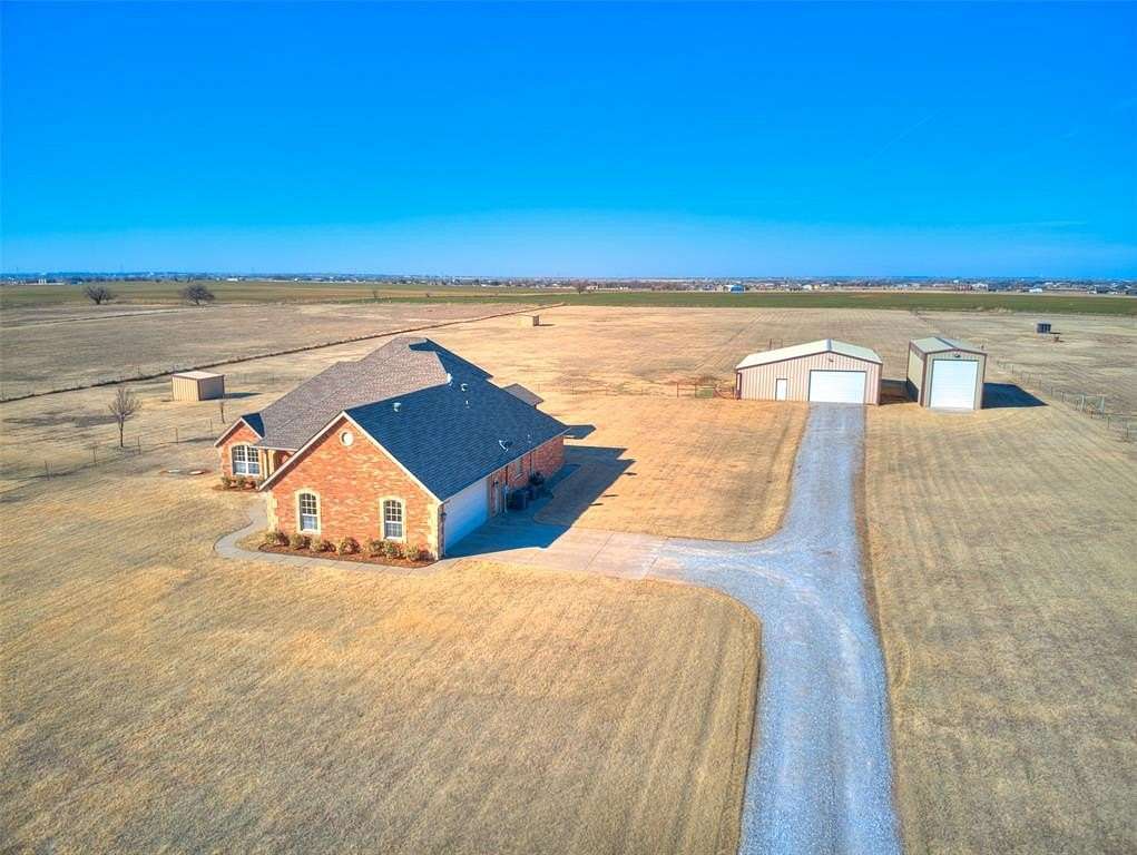 10.1 Acres of Land with Home for Sale in Piedmont, Oklahoma