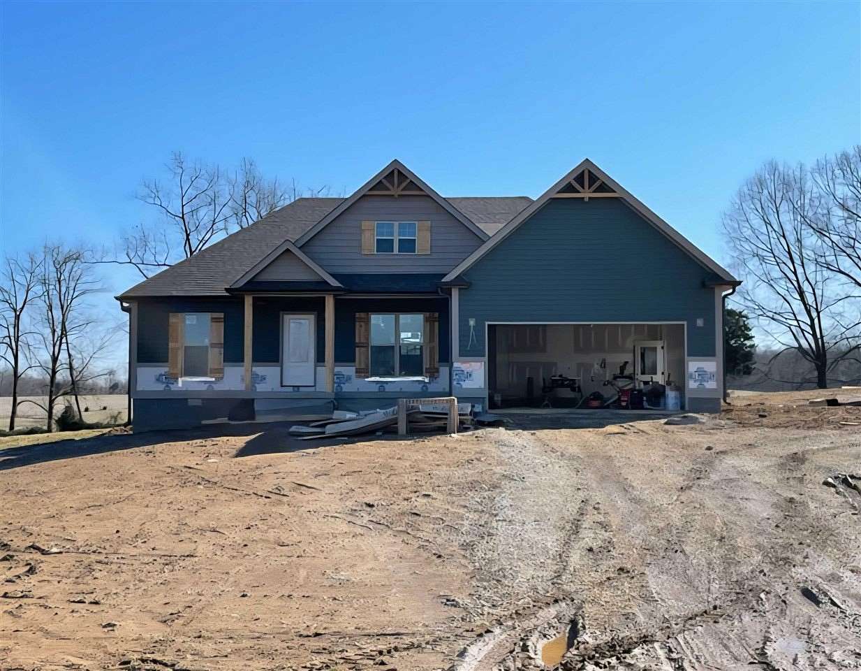 1.53 Acres of Residential Land with Home for Sale in Smiths Grove, Kentucky