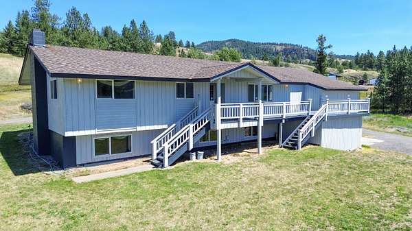 20.8 Acres of Land with Home for Sale in Kettle Falls, Washington