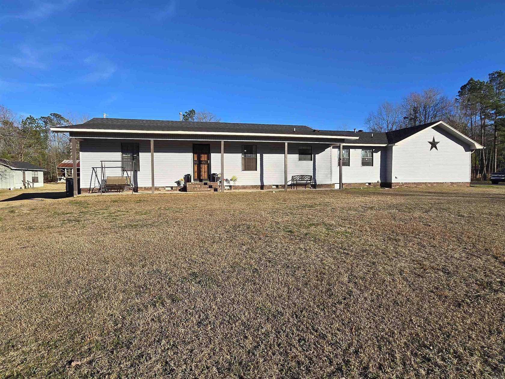 12 Acres of Land with Home for Sale in Malvern, Arkansas