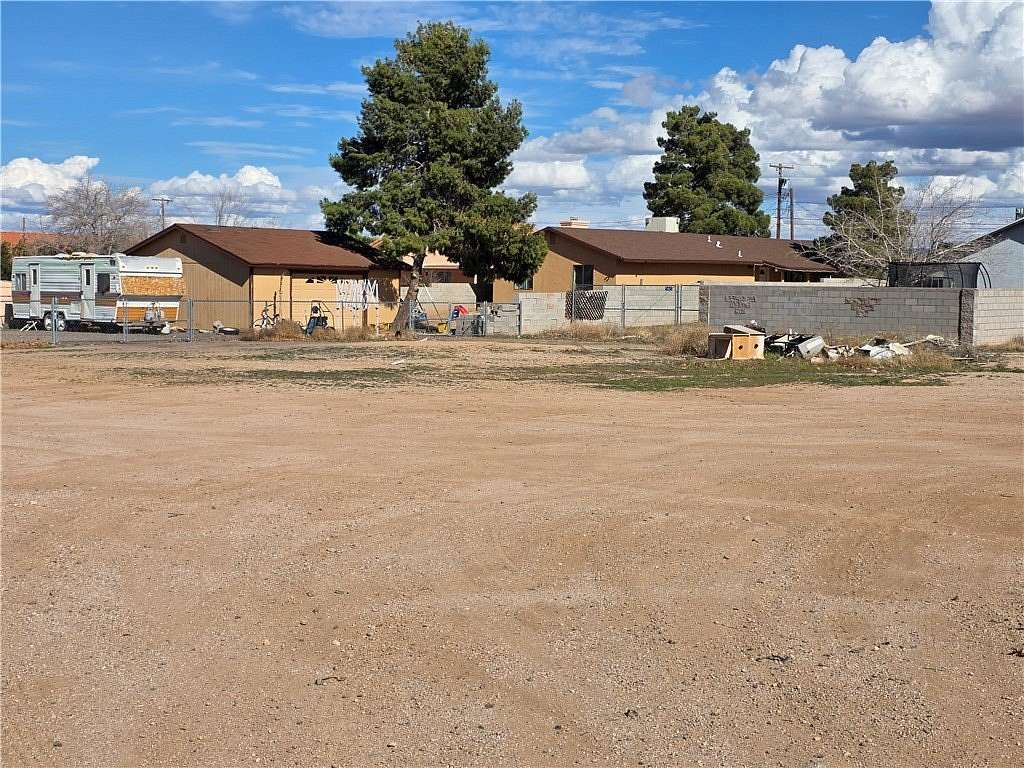 0.16 Acres of Commercial Land for Sale in Kingman, Arizona