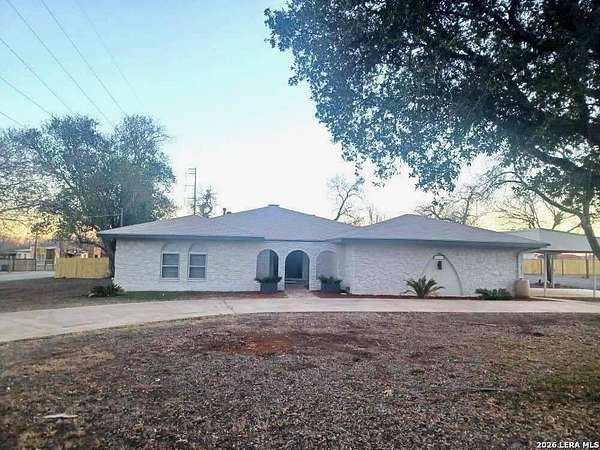 5 Acres of Residential Land with Home for Lease in San Antonio, Texas