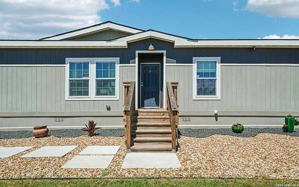 2.5 Acres of Residential Land with Home for Sale in Floresville, Texas