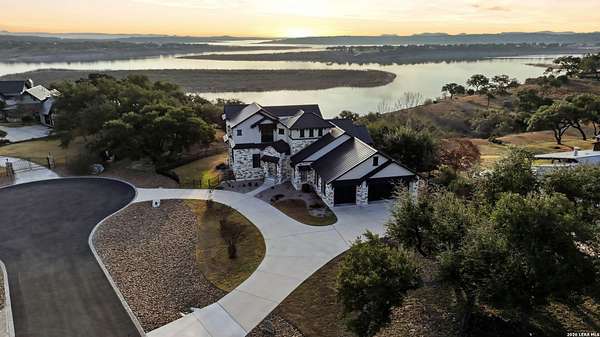 1.7 Acres of Residential Land with Home for Sale in Spring Branch, Texas