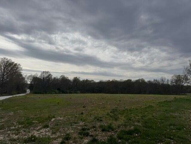 8.1 Acres of Residential Land for Sale in Mexico, Missouri