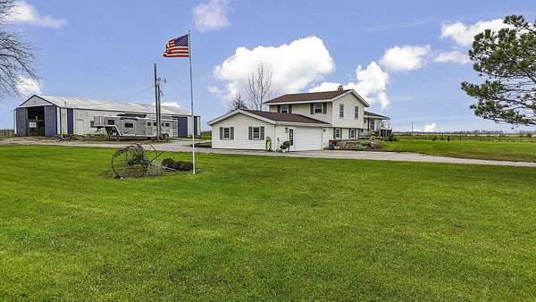 9.42 Acres of Land with Home for Sale in Mexico, Missouri