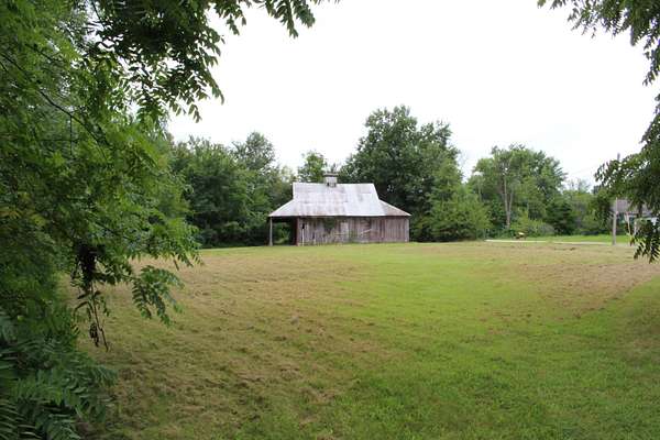 1.12 Acres of Residential Land for Sale in Bellflower, Missouri