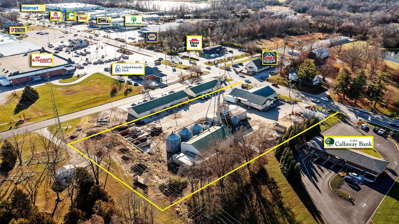2.1 Acres of Improved Commercial Land for Sale in Fulton, Missouri