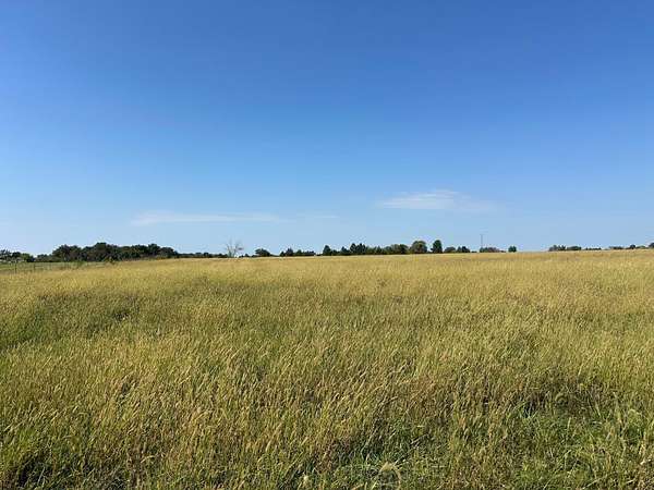4 Acres of Residential Land for Sale in Fulton, Missouri