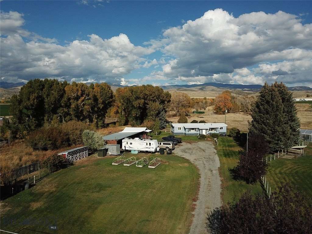 3 Acres of Improved Residential Land for Sale in Sheridan, Montana
