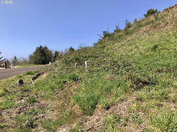 0.19 Acres of Residential Land for Sale in Bay City, Oregon