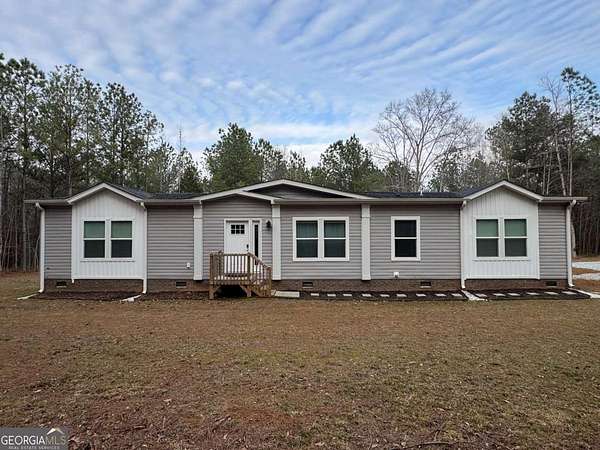 3.37 Acres of Residential Land with Home for Sale in Carlton, Georgia