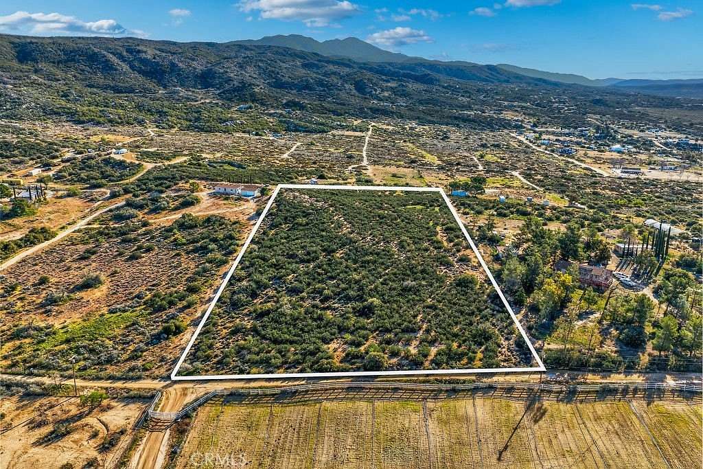 5.35 Acres of Residential Land for Sale in Anza, California