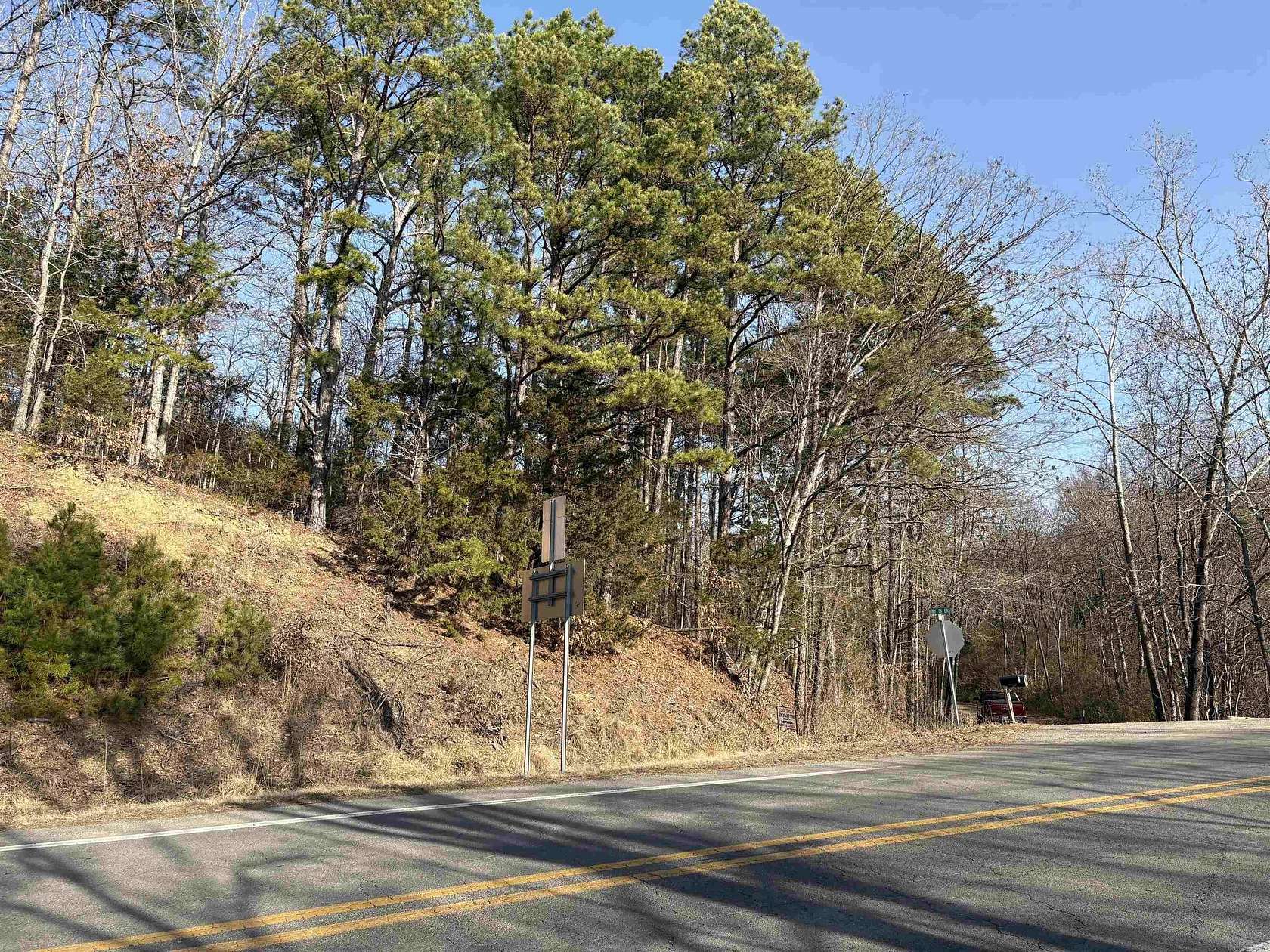 1.55 Acres of Mixed-Use Land for Sale in Shirley, Arkansas