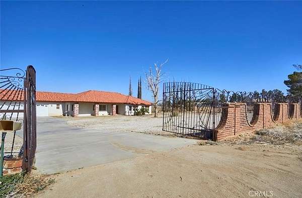 4.8 Acres of Residential Land with Home for Sale in Phelan, California