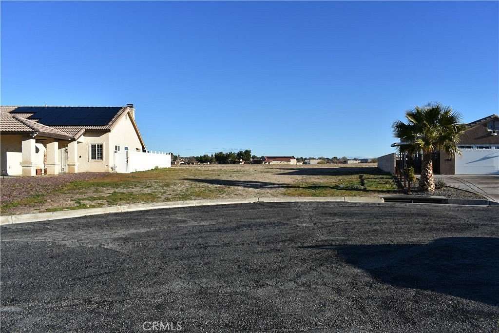 0.32 Acres of Residential Land for Sale in Helendale, California
