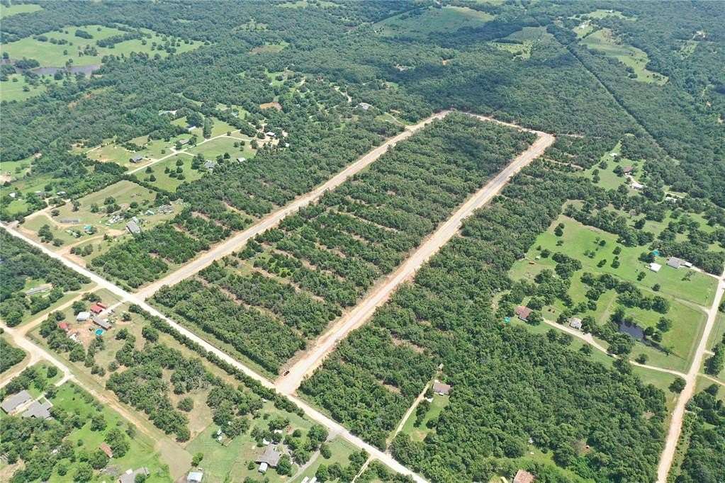 3 Acres of Land for Sale in Guthrie, Oklahoma