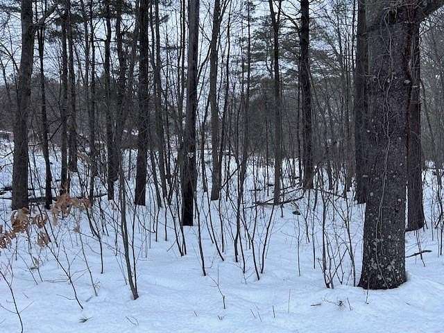 0.93 Acres of Residential Land for Sale in Burrillville Town, Rhode Island