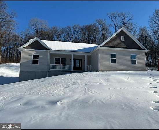 5.12 Acres of Residential Land with Home for Sale in Sabillasville, Maryland