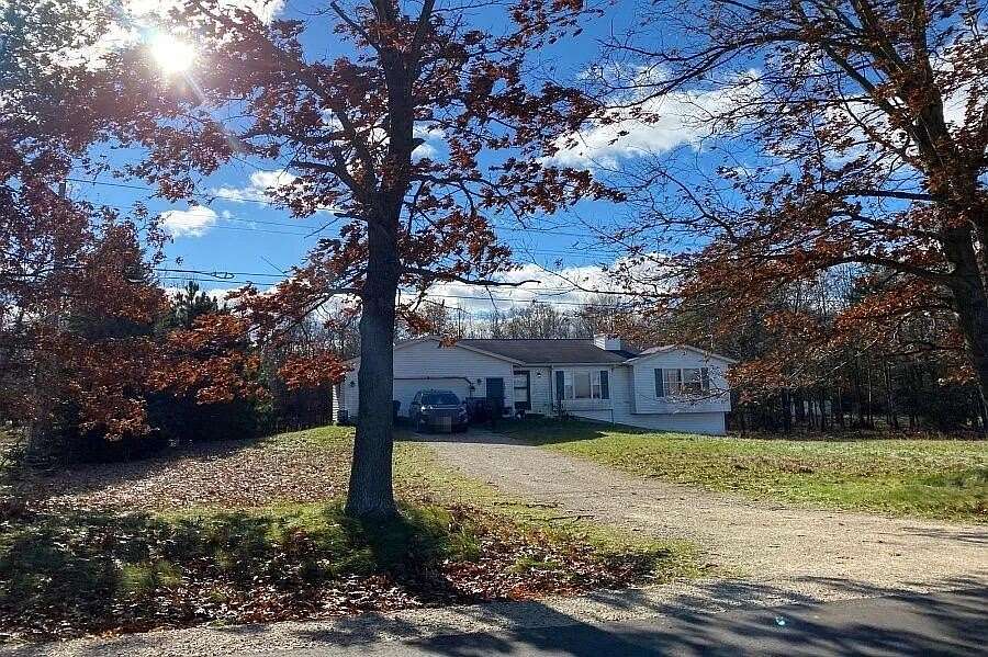 1.62 Acres of Residential Land with Home for Sale in Mattawan, Michigan