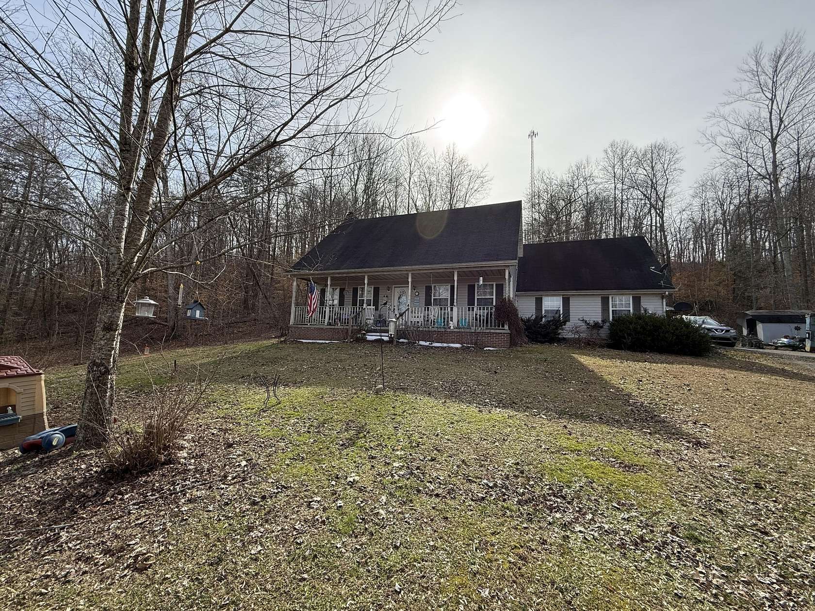 9.8 Acres of Residential Land with Home for Sale in Mount Vernon, Kentucky