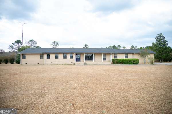 10 Acres of Land with Home for Sale in Alamo, Georgia