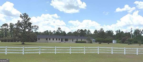 10 Acres of Land with Home for Sale in Alamo, Georgia