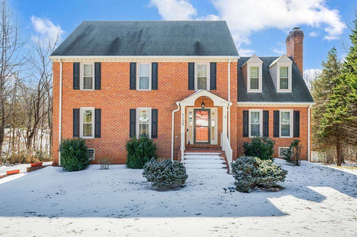 2.13 Acres of Residential Land with Home for Sale in Forest, Virginia