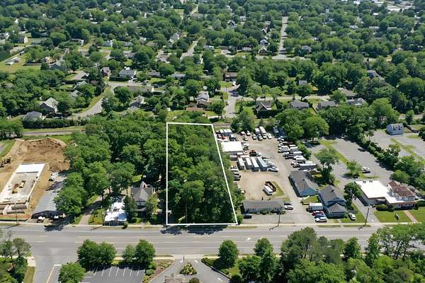 0.81 Acres of Mixed-Use Land for Sale in Hampton Bays, New York