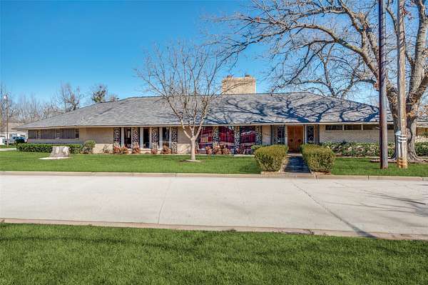 1.71 Acres of Land with Home for Sale in Gainesville, Texas