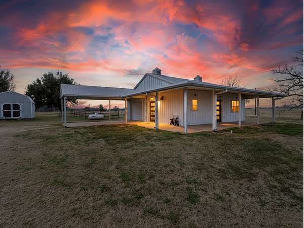 2 Acres of Land with Home for Sale in Canton, Texas