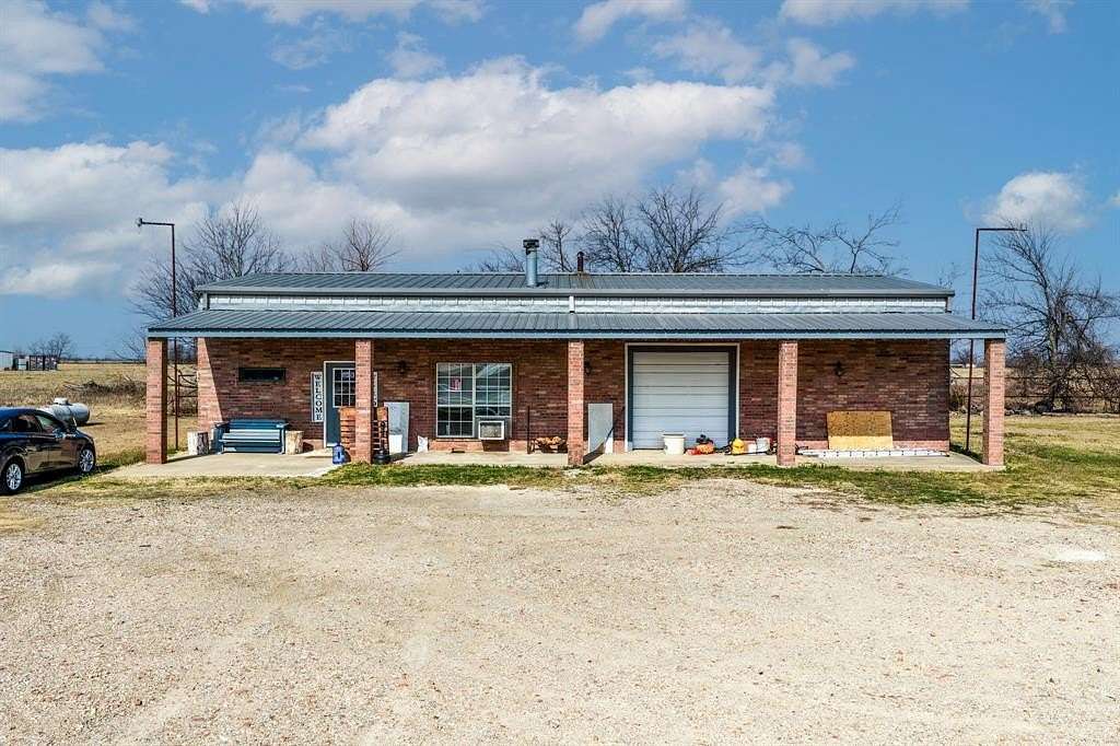 5.64 Acres of Commercial Land for Sale in Sulphur Springs, Texas