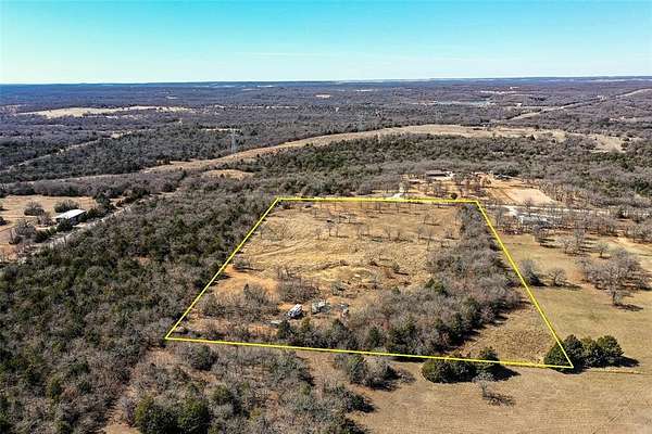 10 Acres of Recreational & Residential Land for Sale in Bowie, Texas