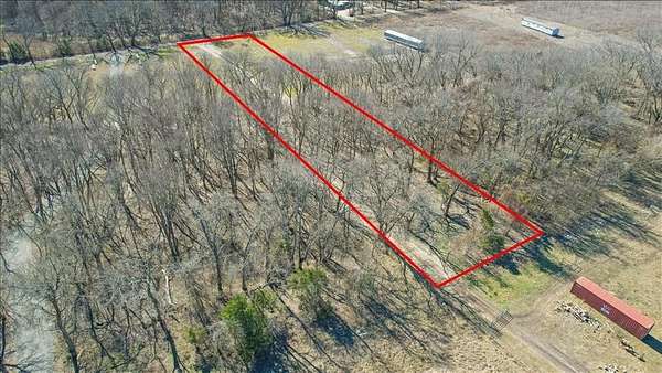 1.36 Acres of Residential Land for Sale in Whitewright, Texas