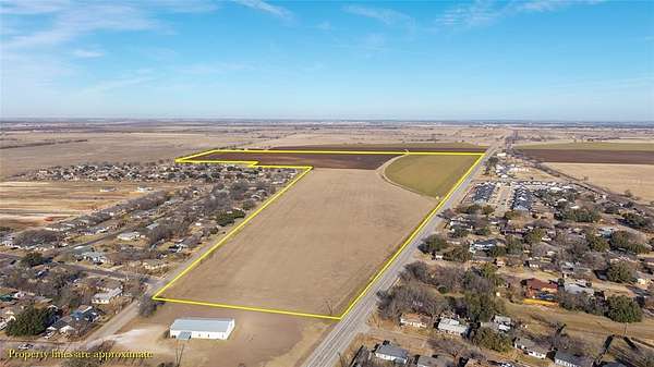 113 Acres of Land for Sale in McGregor, Texas