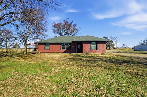 4.61 Acres of Land with Home for Sale in Whitesboro, Texas