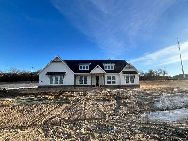 1.86 Acres of Land with Home for Sale in Weatherford, Texas