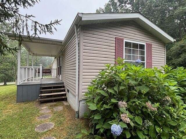 2.19 Acres of Residential Land with Home for Sale in Pine Knot, Kentucky