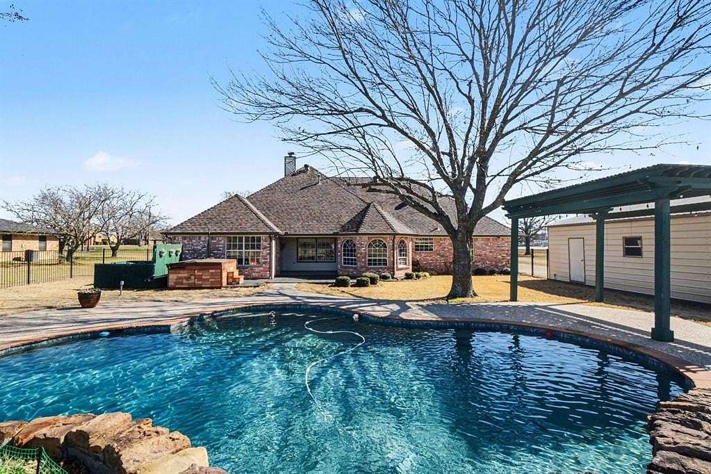 2 Acres of Land with Home for Sale in Caddo Mills, Texas