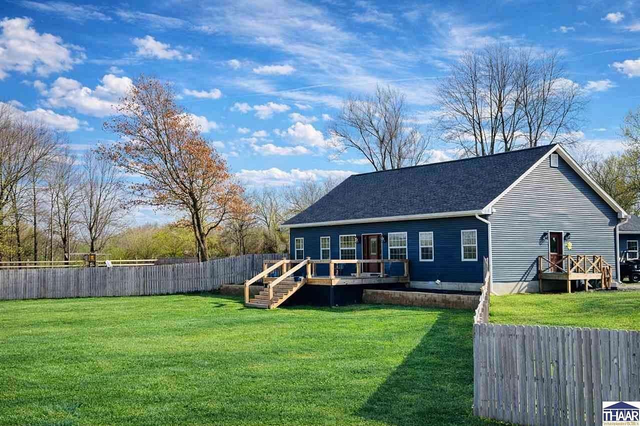 3 Acres of Residential Land with Home for Sale in Dennison, Illinois