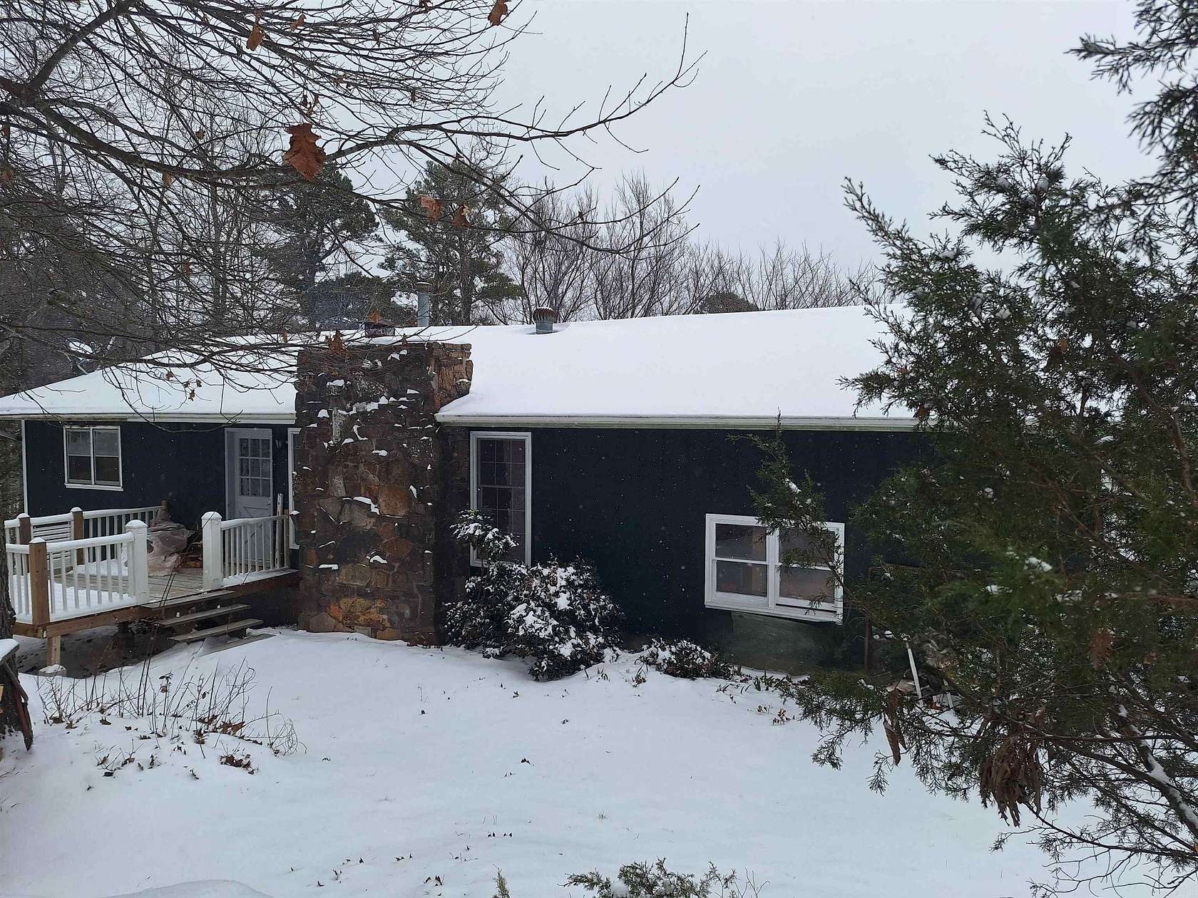 7.15 Acres of Land with Home for Sale in Yellville, Arkansas