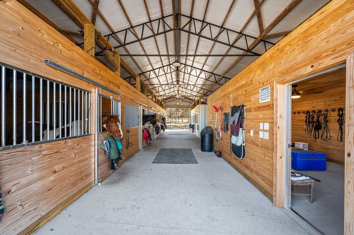 24 Acres of Agricultural Land with Home for Sale in Lascassas, Tennessee