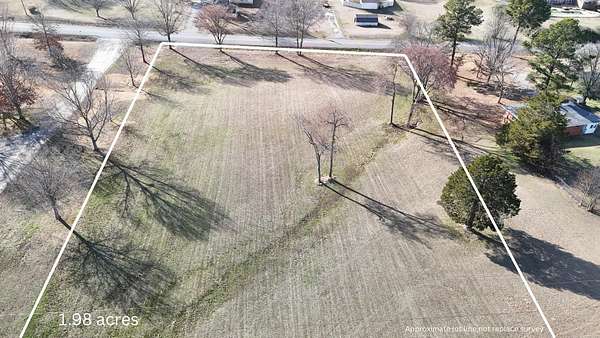 2 Acres of Residential Land for Sale in Morrilton, Arkansas