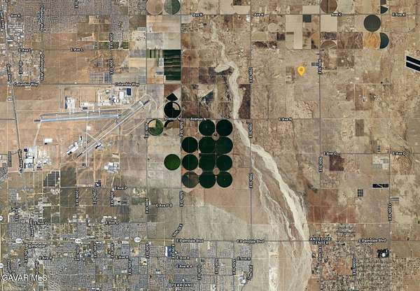 2.48 Acres of Commercial Land for Sale in Palmdale, California