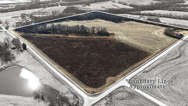 40 Acres of Agricultural & Residential Land for Sale in Breckenridge, Missouri