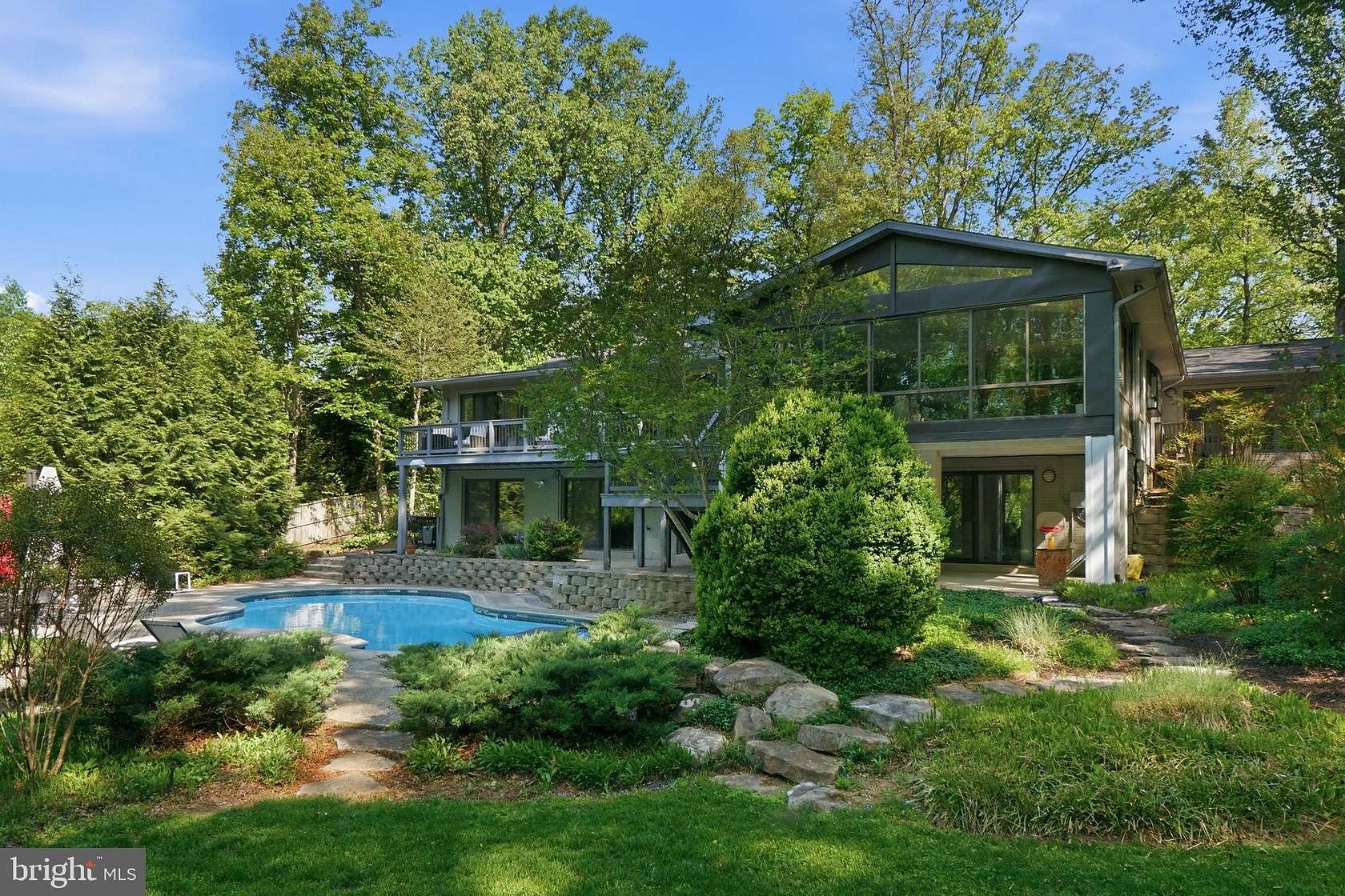 2 Acres of Land with Home for Sale in Darnestown, Maryland