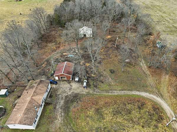 20 Acres of Land with Home for Sale in Alton, Missouri
