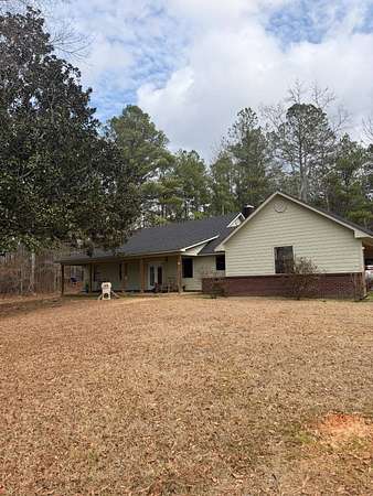 6 Acres of Land with Home for Sale in Carthage, Mississippi