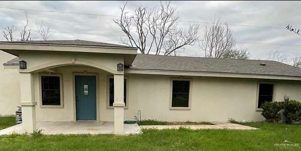 3.83 Acres of Residential Land with Home for Lease in Edinburg, Texas