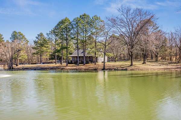 13.4 Acres of Recreational Land with Home for Sale in Memphis, Tennessee